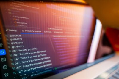 Moteurs IA : un brevet de Microsoft détaille comment les sources web sont triées avant la réponse